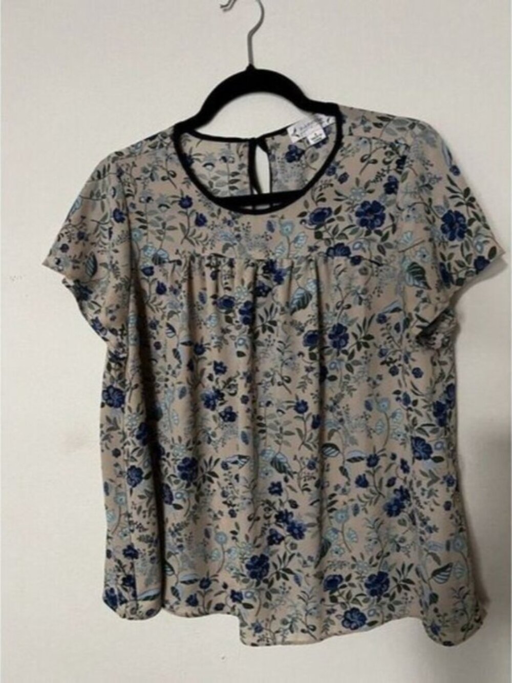 Nannette Lepore Size Small Blue Floral Blouse